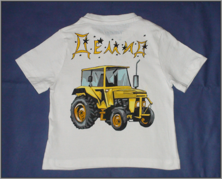 Желтый трактор!