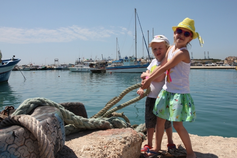 рыбный рынок)