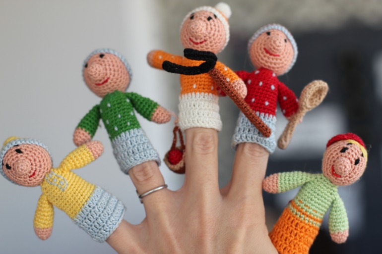 пальчик мальчик где ты был?