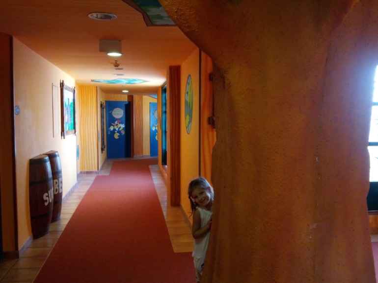 Отель и парк Port Aventura, а также новый аквапарк Costa Caribe Aquatic Park