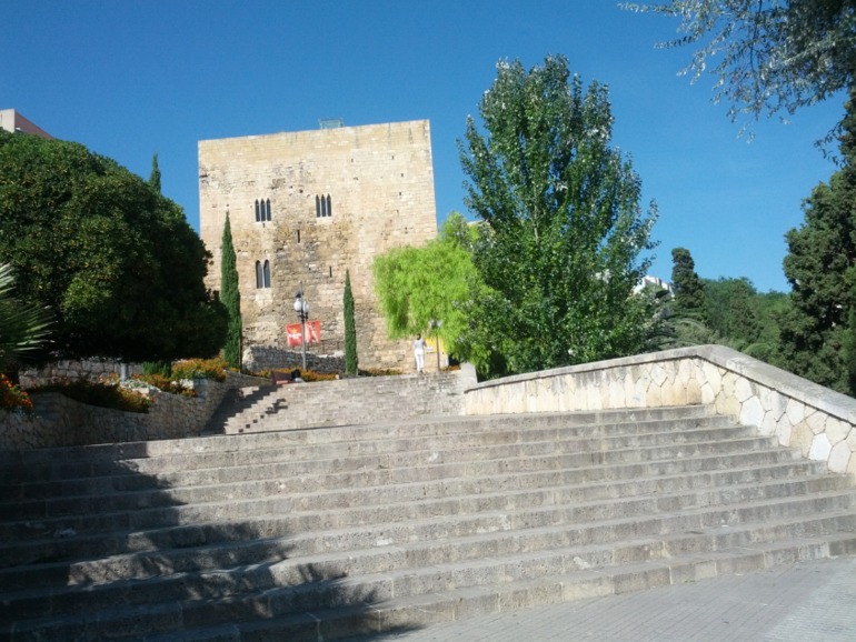 Салоу, Таррагона, Реус