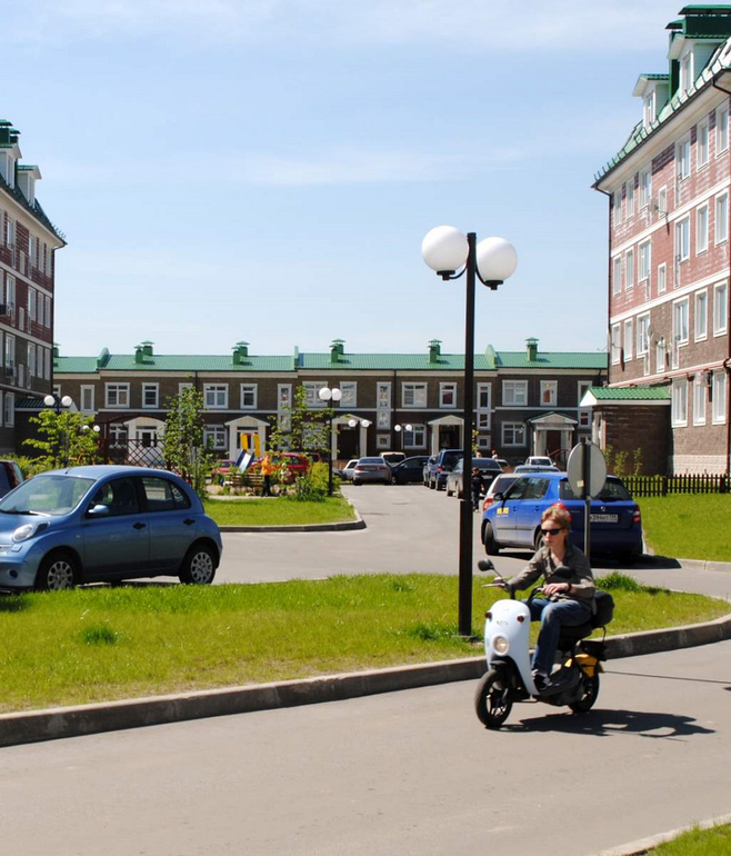 Продаю 4-х к. квартиру в ЖК