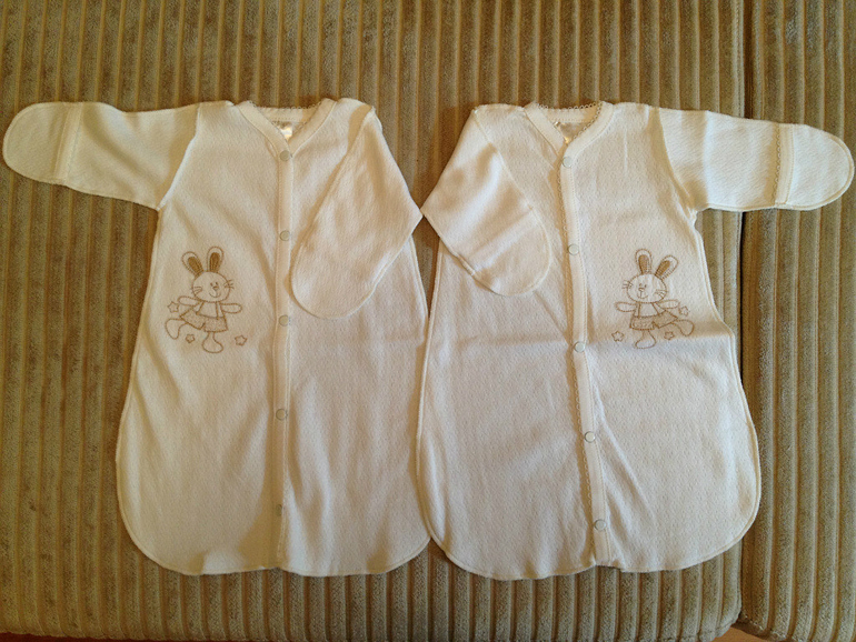 Для новорожденных мальчиков-близнецов, можно на летнюю выписку