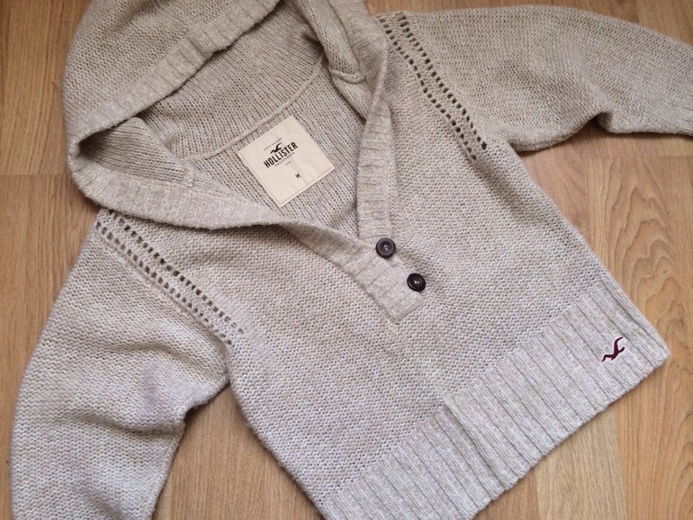 вещи Б/У . Приятные цены !!