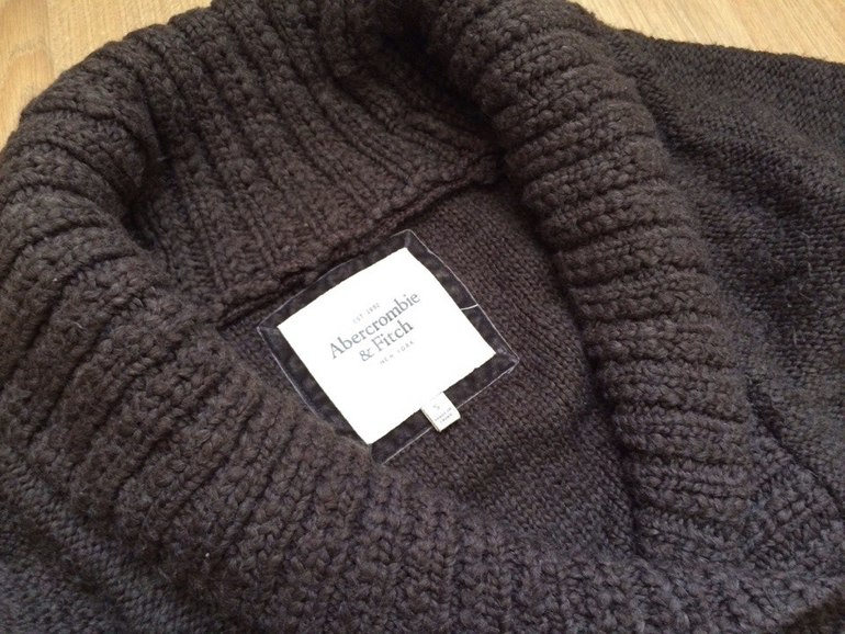 вещи Б/У . Приятные цены !!