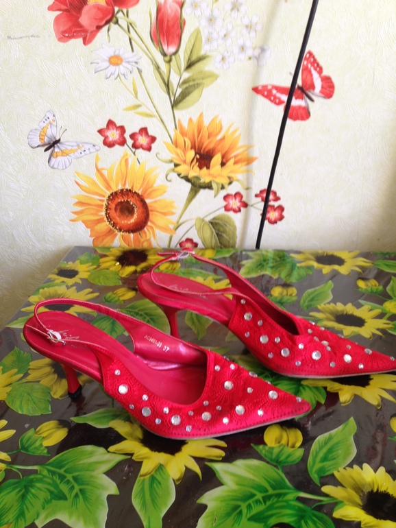 Обувь 37,38,39 р-ра новая и в отличном состоянии