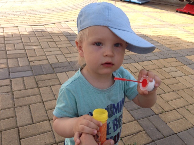 Наше первое слово из трех слогов и фоточки из Ростова