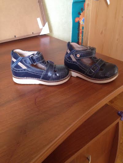 Продам Туфли dr. Mymi