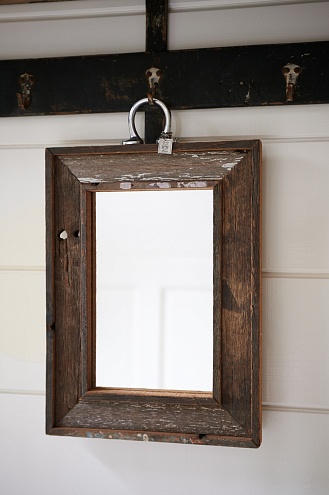 Оригинальные зеркала от голландского бренда Riviera Maison