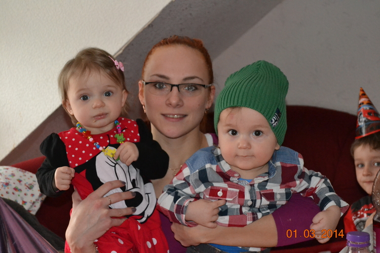 Та-дааааам! Наше годовасие!