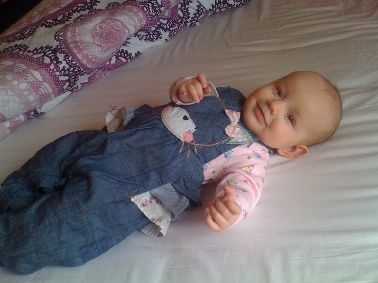 Чья доча мамина или папина?