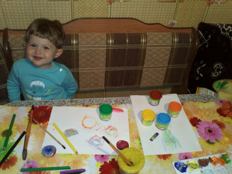 a151076b913991bfee40c855d9f85f12.jpg/></p А еще при помощи трафарета губкой нарисовали овечку) спасибо за урок Ирине! Честно говоря, я каким-то образом пропустила несколько уроков - банально проглядела( будем наверстывать!)) <p><img src=