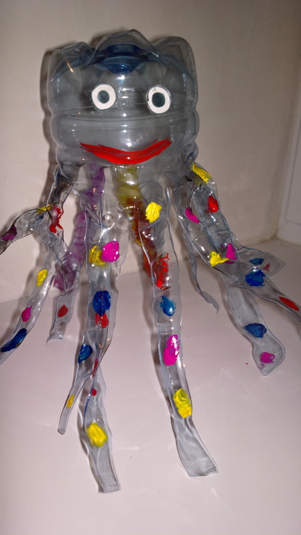 Осьминог из пластиковой бутылки | Идеи дизайна интерьера