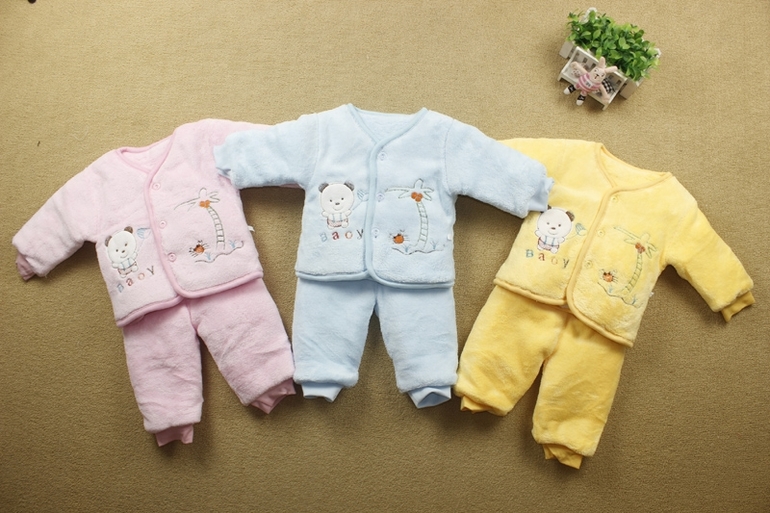 Новинки!Одежда для девочек:комплекты, костюмы,платья.Всё в наличии! Почта!