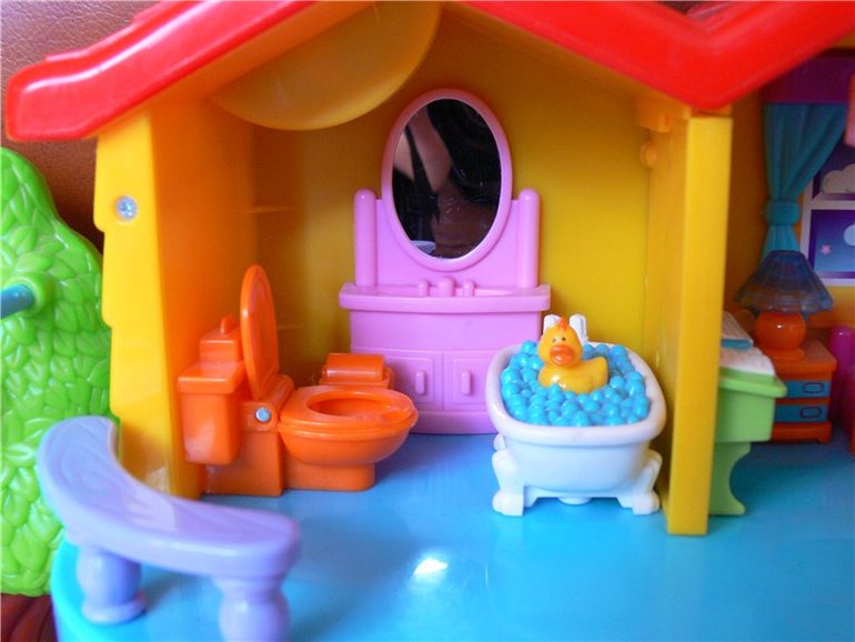 «Занимательный дом» Kiddieland.