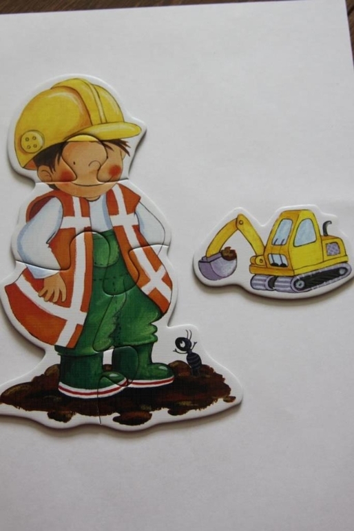 Знакомимся с Профессиями в 2.2 года