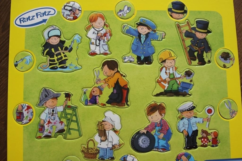 Знакомимся с Профессиями в 2.2 года