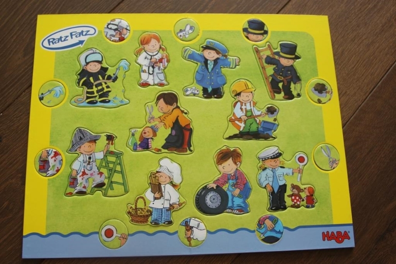 Знакомимся с Профессиями в 2.2 года