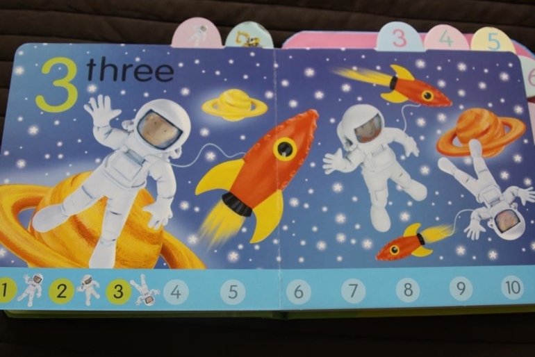 Знакомимся с Профессиями в 2.2 года