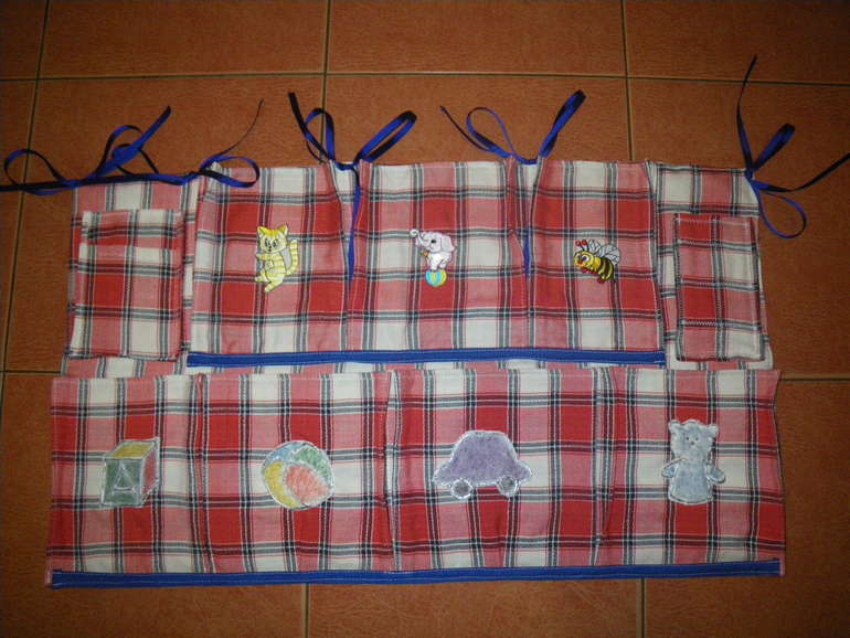 Нашились из клетки подарочки...