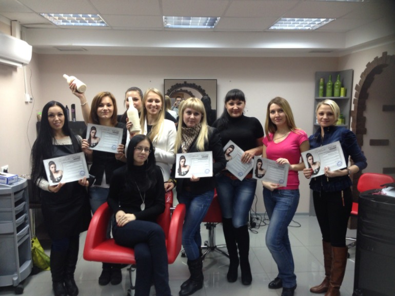 Обучение на бразильское выпрямление с выдачей дипломов.