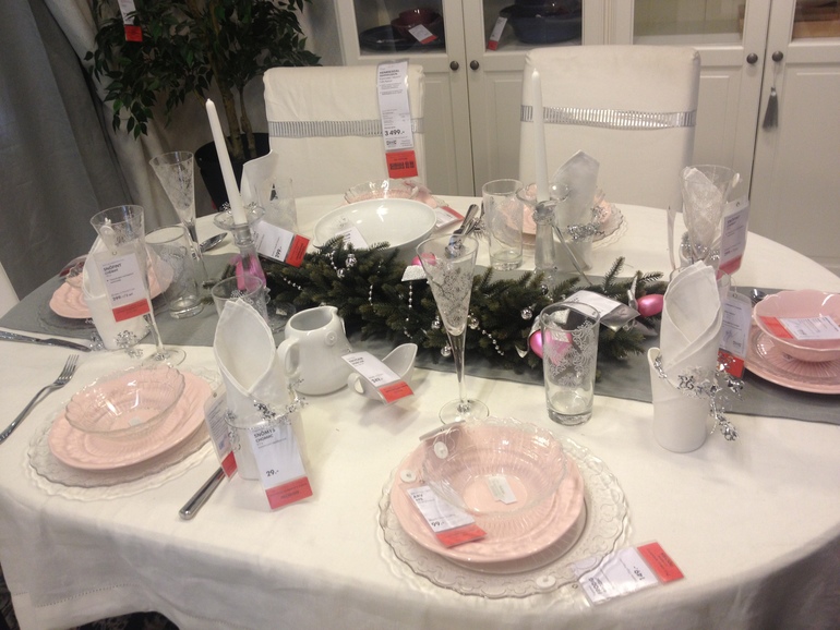 Интерьеры с экспозиций.