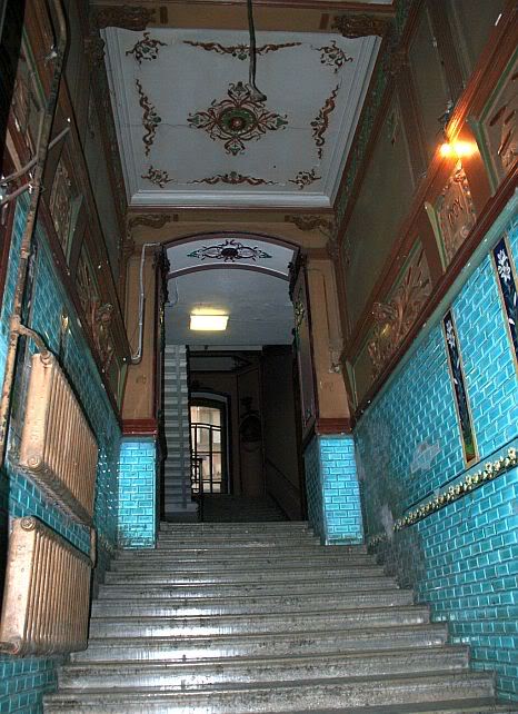 Санкт-Петербург и его парадные.