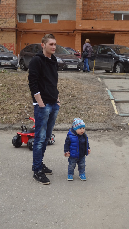 выгуляли квадроцикл...и сына!))