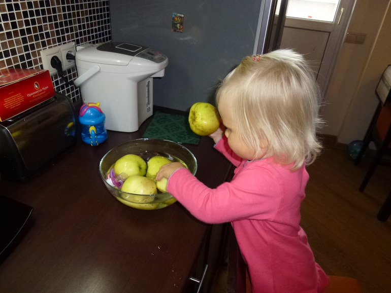 ФМ Готовим с детьми. Шарлотка.