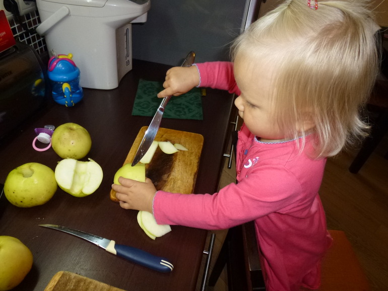 ФМ Готовим с детьми. Шарлотка.