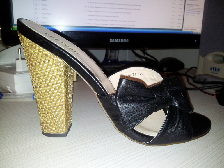 Элегантные кожаные сабо Г*е*р*з*е*д*о