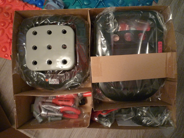 Наши игрушки от года и восьми весяцев и до....