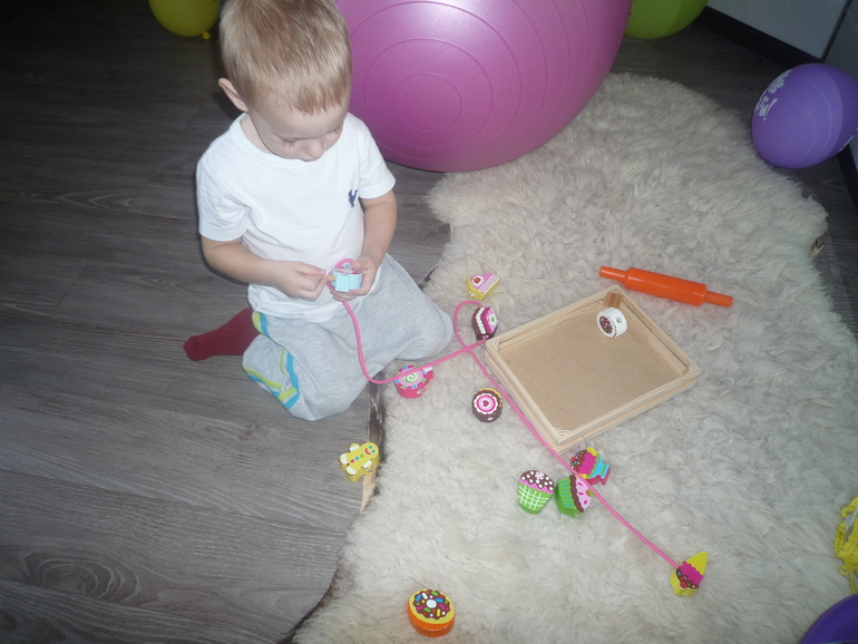 Наши игрушки от года и восьми весяцев и до....