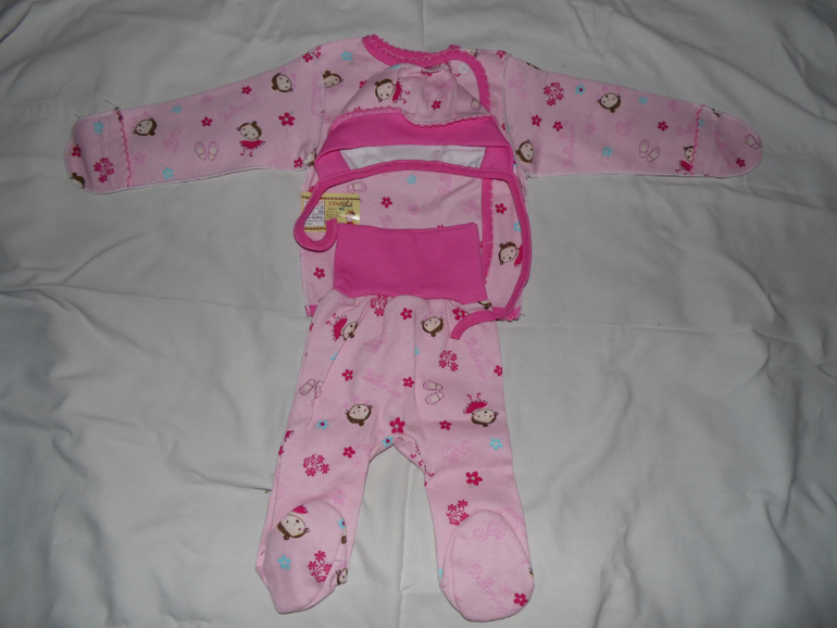 Красивая и удобная одежда для крошек.