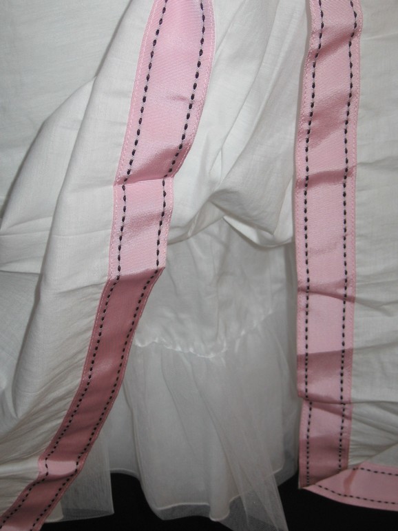 Cavalli, Dolce&Gabbana;, Simonetta, Burberry,Galliano, Fendi, ... только оригиналы! Для девочек!