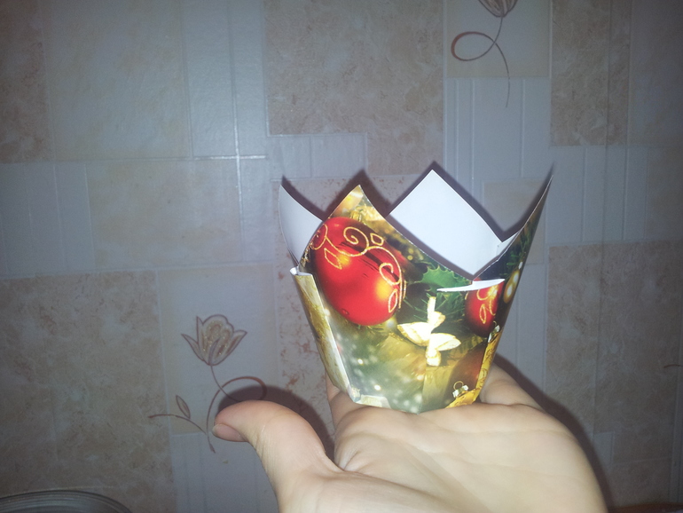 как и из какой формы сложить капсулы для капкейков?