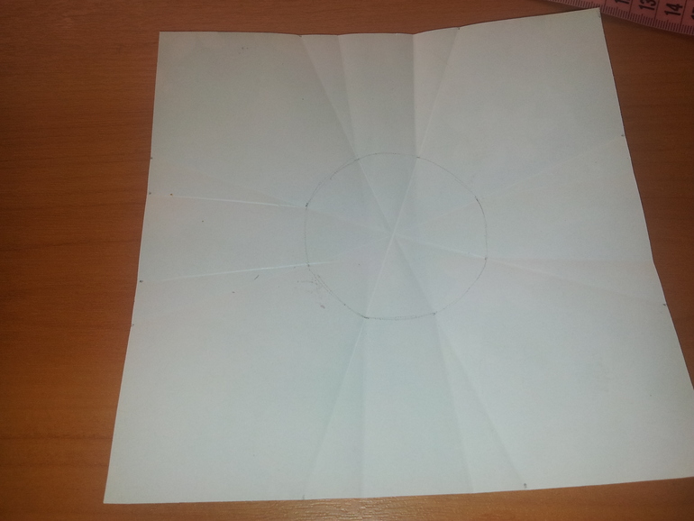 самодельная декоративная капсула для капкейков