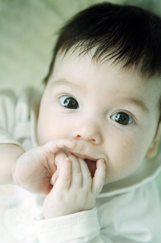 Девочки, кому интересна семейная фотосессия у замечательного фотографа!