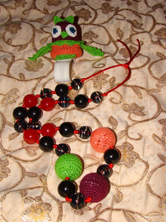 Слингобусы и погремушка