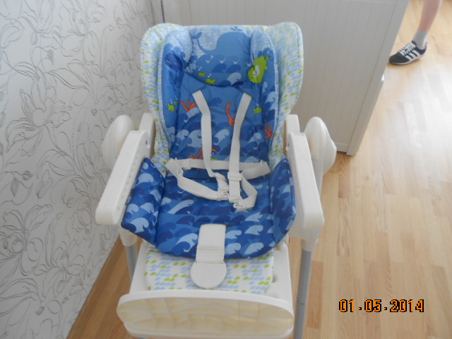 Продам стульчик для кормления Чико Полли 2 в 1.