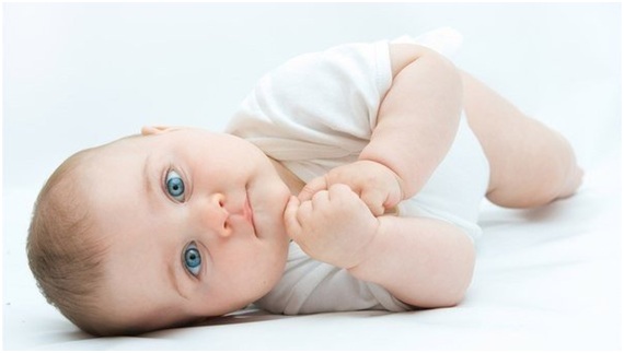 Чего НЕЛЬЗЯ делать при насморке у грудных детей!