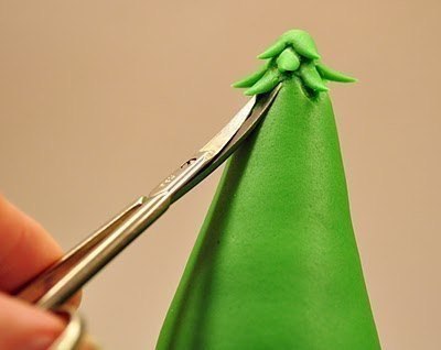 Скоро новый год, смастерите с малышом вот такую замечательную елочку