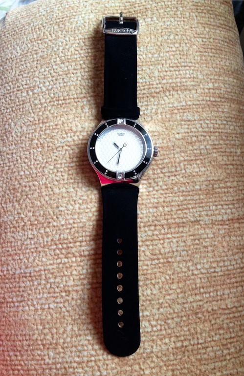 Продам женские часы swatch