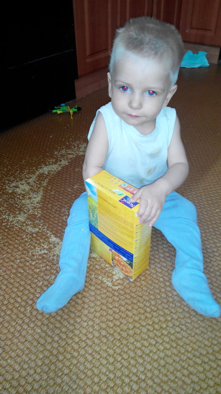 пока мама готовит))))