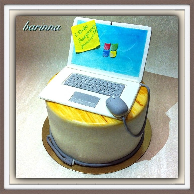 Торт в виде ноутбука или компьютера фото