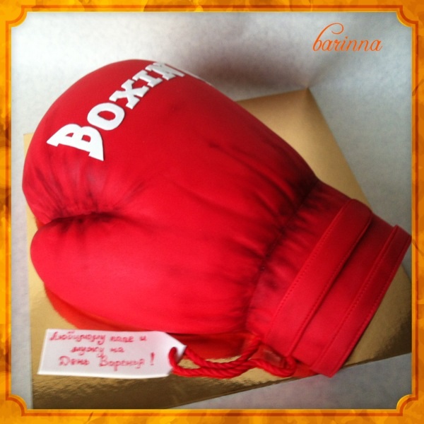 Боксерская перчатка N2