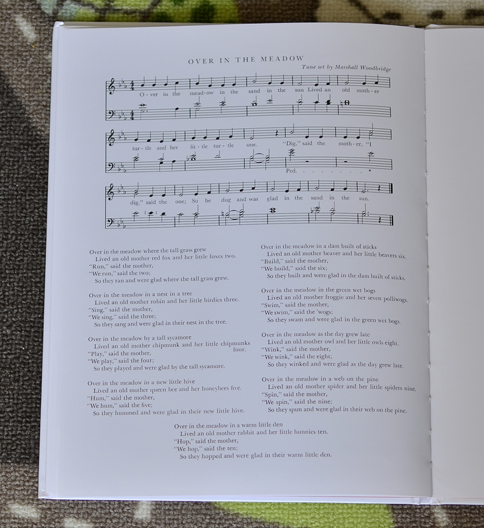 Луговая считалочка (Over in the meadow) с иллюстрациями Ф.Рожанковского