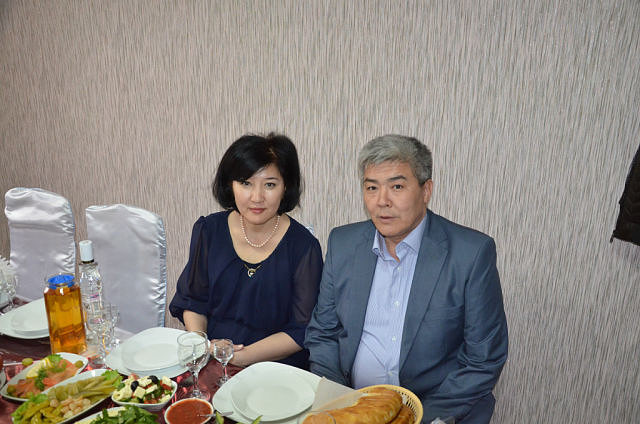 интересно, сколько лет дадите?