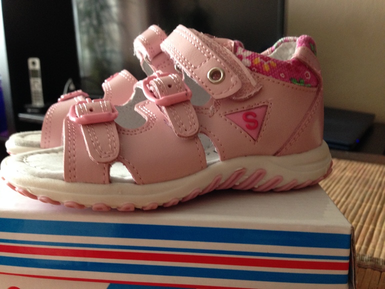 Детские босоножки Favaretti р.23 стелька 14см. 950руб!