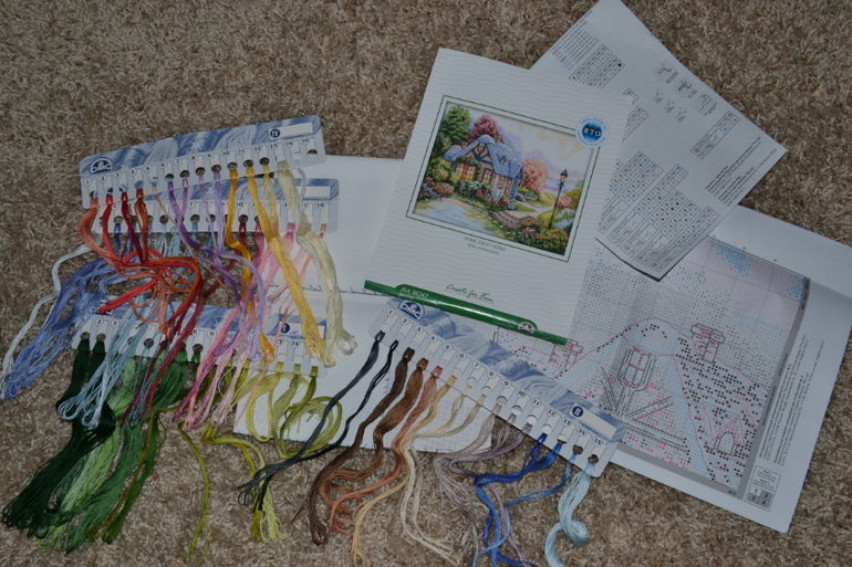 Начинаю вышивать домик своей мечты!